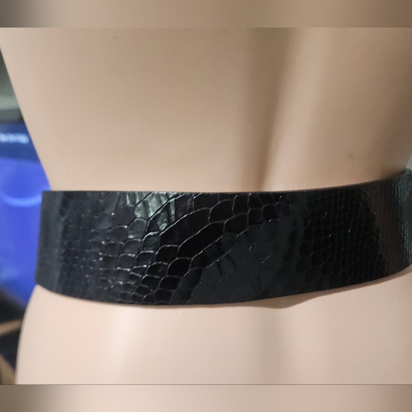 MICHAEL KORS Black Croc-Embossed Leather Wide Waist Belt Gold Buckle.S/M main image 4